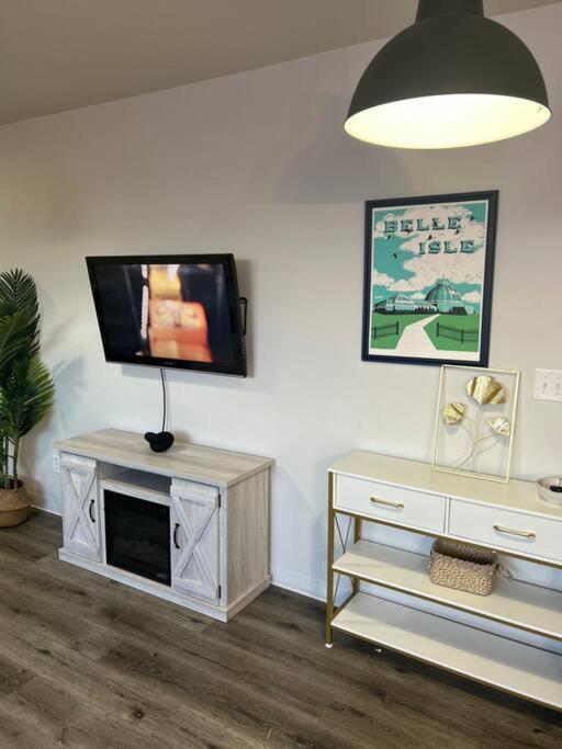Modern Loft!/Free Parking/Long Stay Friendly! Detroit Exterior photo